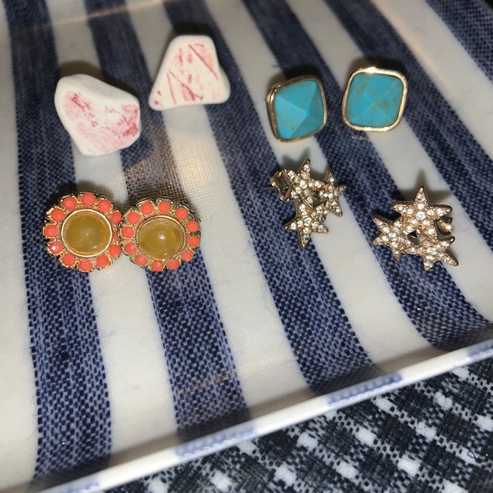 Vintage star flower beach glass earring stud set - Picture 8 of 9